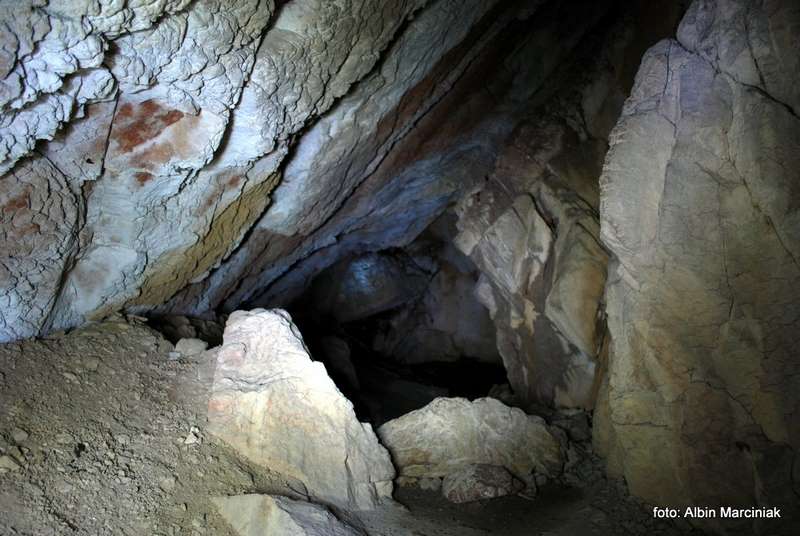 http://www.klubpodroznikow.com/images/stories/relacje/jaskinia_mylna/DSC_1561.JPG