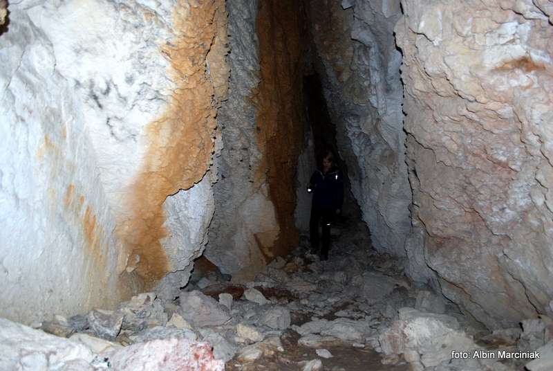 http://www.klubpodroznikow.com/images/stories/relacje/jaskinia_mylna/DSC_1564.JPG