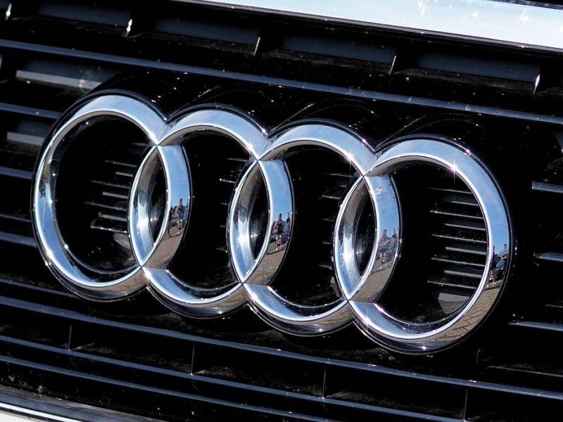 Bezpieczny samochód premium, czyli Audi RS 3 Sportback