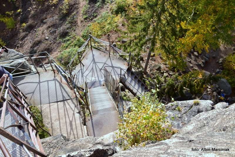 Sokoliki w Rudawach Janowickich na Dolnym Slasku skaly teren wspinaczkowy 18