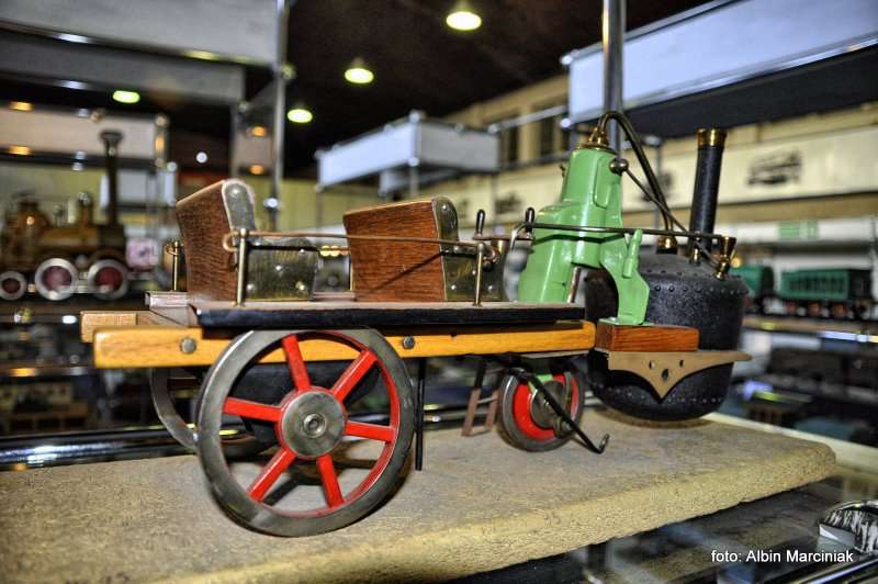 Stacja Muzeum 50