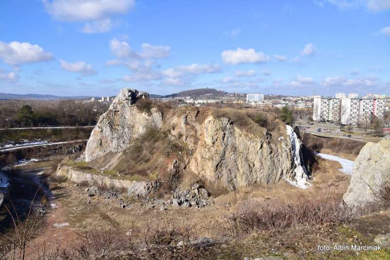 Rezerwat przyrody Kadzielnia Kielce Skalka Geologow 3