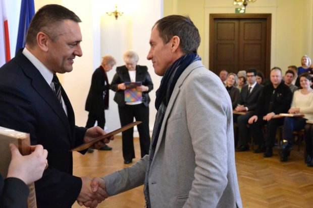 z17401053QDenis_Urubko_odbiera_polskie_obywatelstwo.jpg
