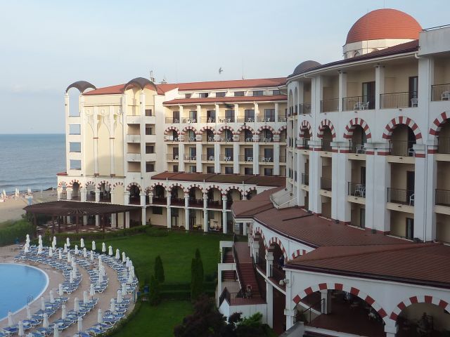 P1110812-2.JPG