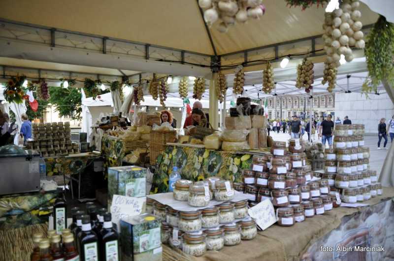 kiermaszTargWłoski(5).JPG