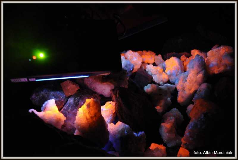 KopalniaSoliwBochnisólświecącakryształysoli(4).JPG