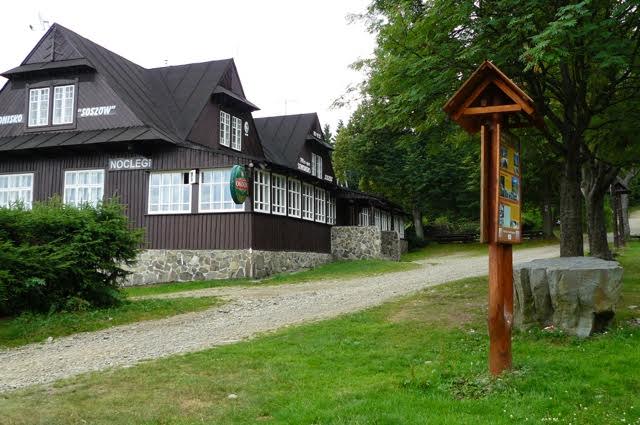schroniskowSoszowiewWiśle.jpg