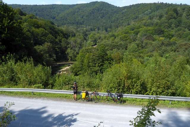 17 Nad rezerwatem Przełom Osławy nad Duszatynem