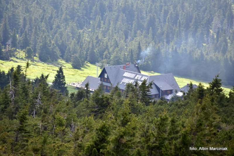 schronisko na Hali Szrenickiej 17