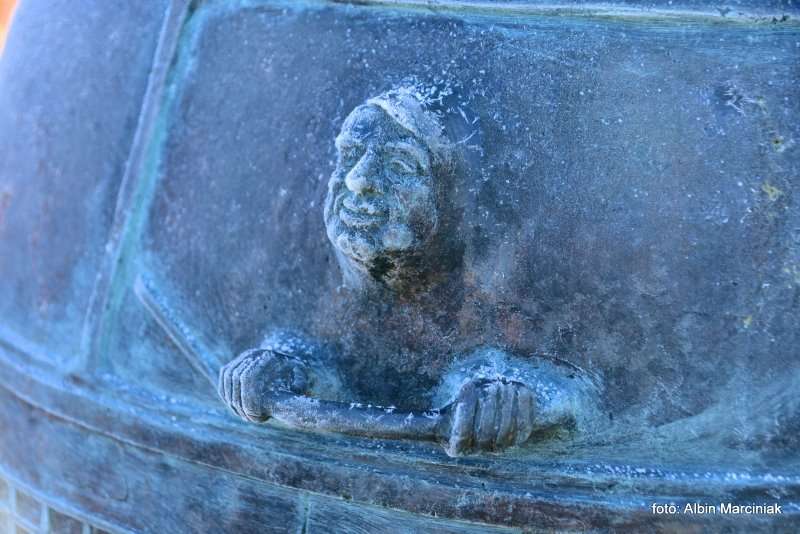 Dworzec Autobusowy w Kielcach UFO 18