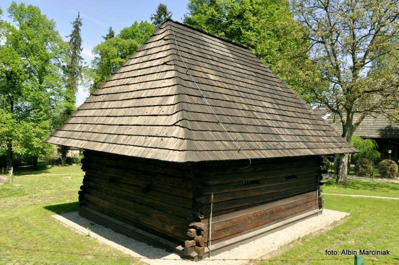 Zespol budownictwa drewnianego na Woli Justowskiej w Krakowie 6