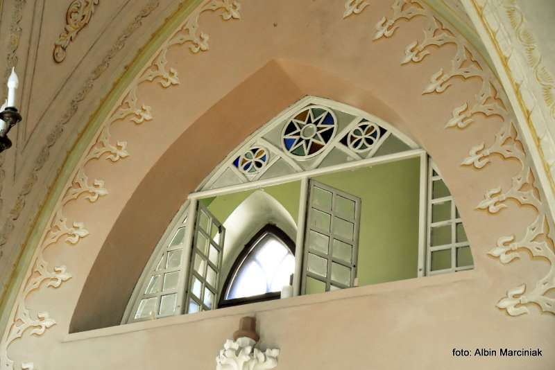 Zamek Leśna Skała w Szczytnej 15