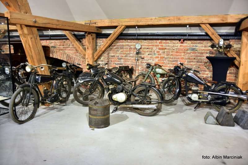 Muzeum Motoryzacji na zamku Topacz 11