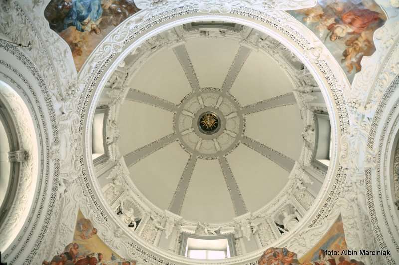 Bazylika archikatedralna w Wilnie na Litwie 6