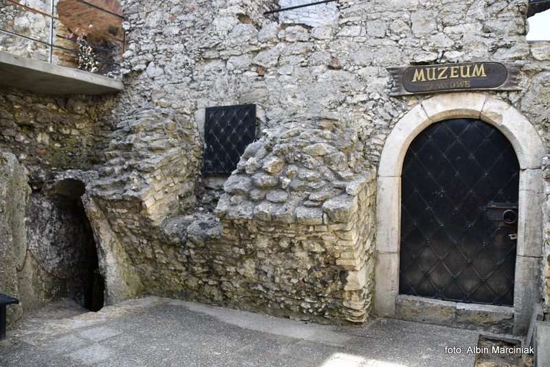 Zamek Ogrodzieniec 30