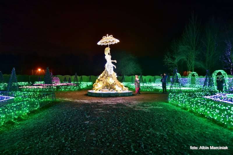 Ogrody Światła Magiczna Podróż w Zamku Topacz 2