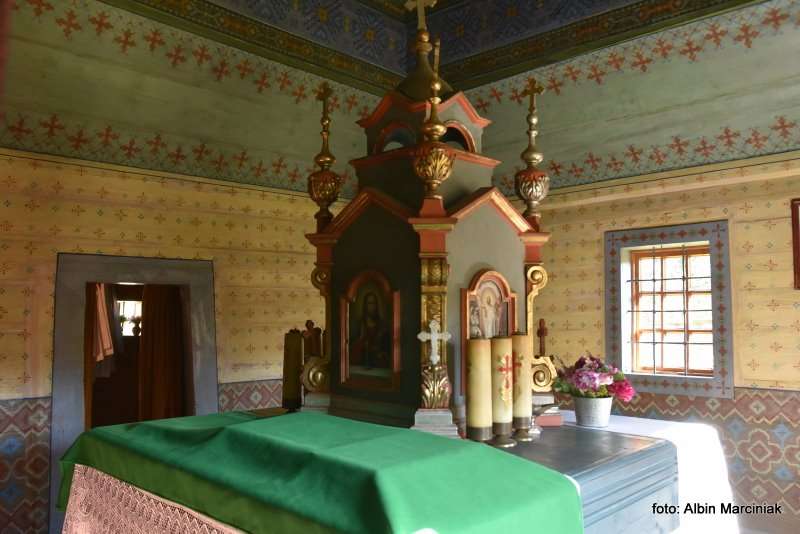 Cerkiew grekokatolicka Owczary Unesco Malopolska Polska zabytkowy kosciol drewniany 7