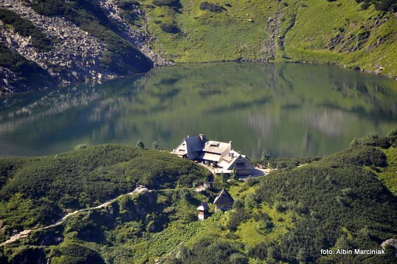 60 Schronisko w Dolinie Pieciu Stawow Polskich