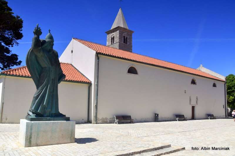 Nin romantyczne miasto w Europie 12