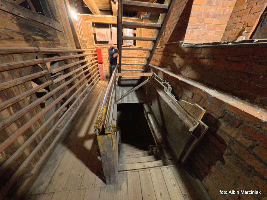 Krzywa Wieża w Ząbkowicach Śląskich