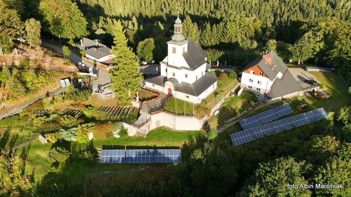 Schronisko Na Iglicznej, Góry Bystrzyckie, Góry Sowie i Góry Stołowe.