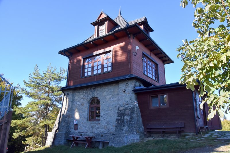 Schronisko PTTK na Luboniu Wielkim