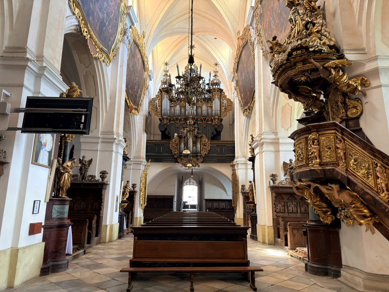 klasztor Ksiegi Henrykowskiej,