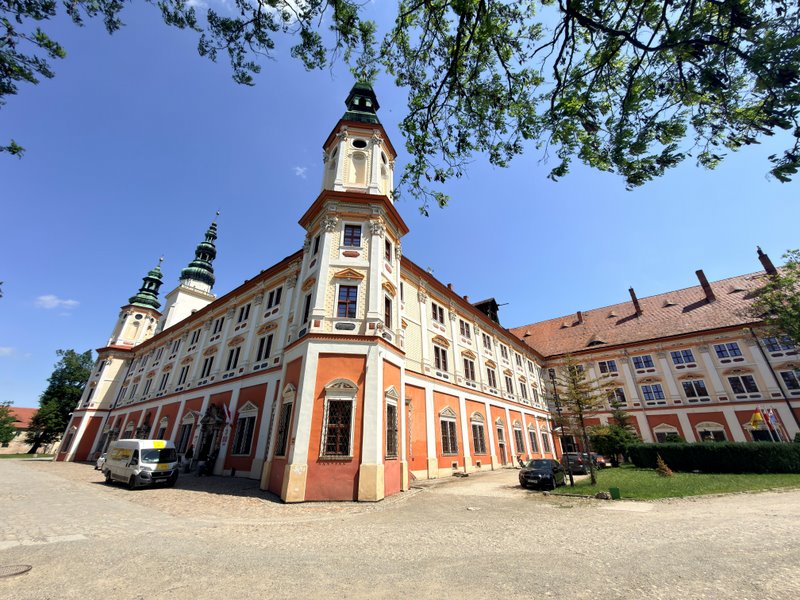 Klasztor Księgi Henrykowskiej
