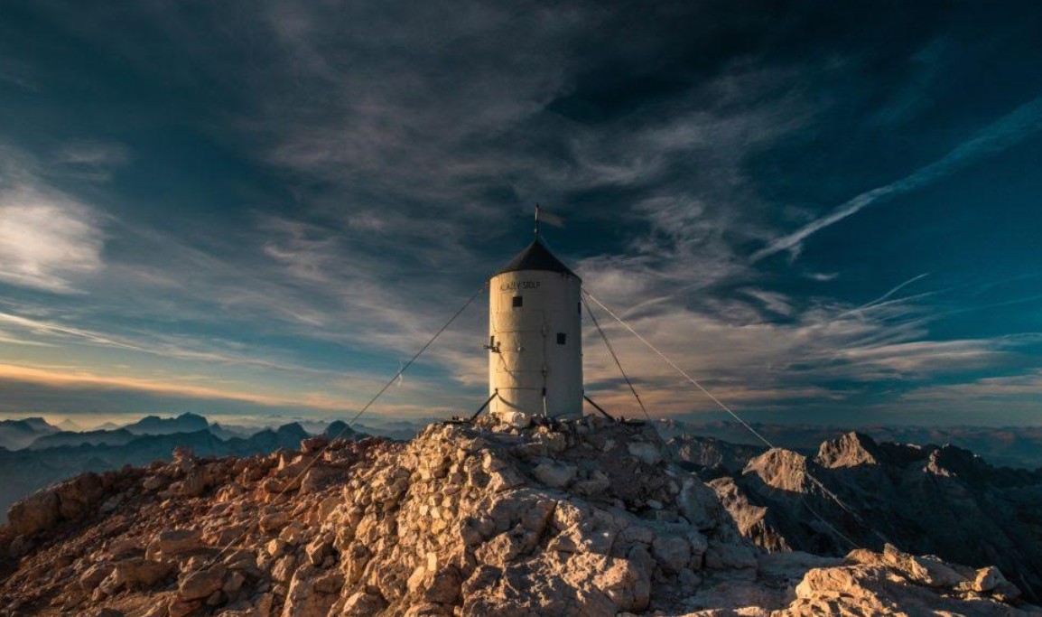 raj między górą Triglav a górami Karavanke