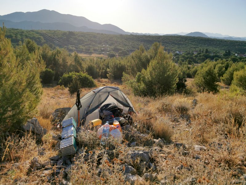 wędrówka z plecakiem - sprawdzony sposób na niedźwiedzie 